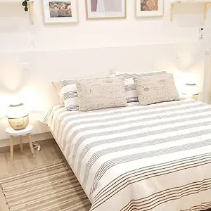 Apartment Blanc - Monolocali Indipendenti Con Cucina E Bagno Privato - Check-in E Check-out Con Codice In Autonomia H24 - Terrazza In Comune, Guspini